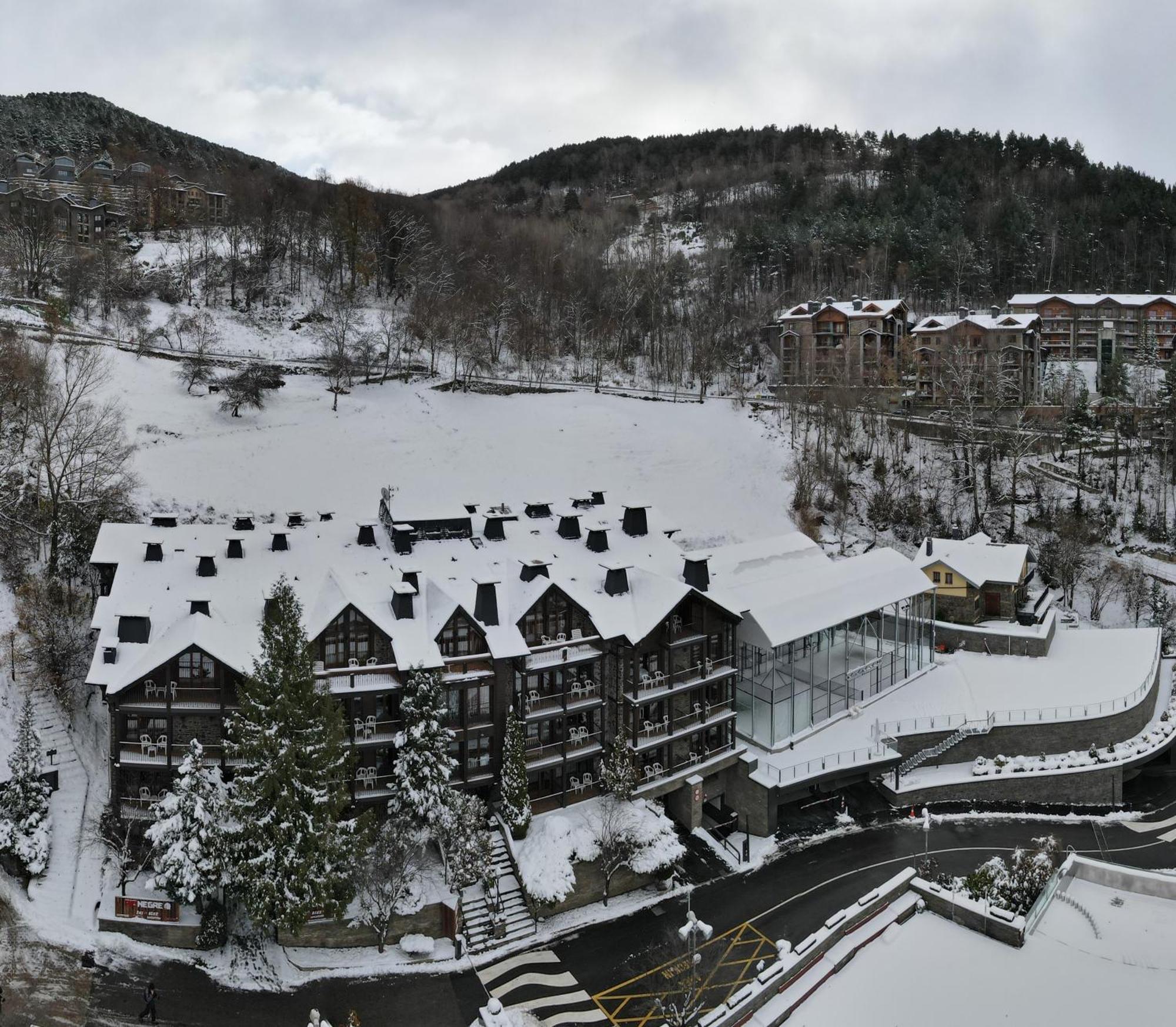 Aparthotel Anyospark Mountain & Wellness Resort La Massana Luaran gambar